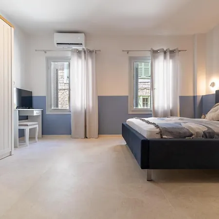 Apartman Lotos *